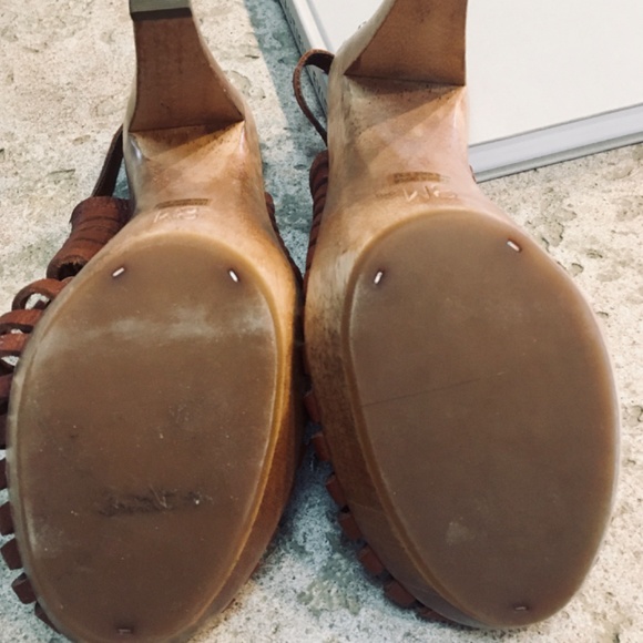 Michael Kors heels - Picture 3 of 4